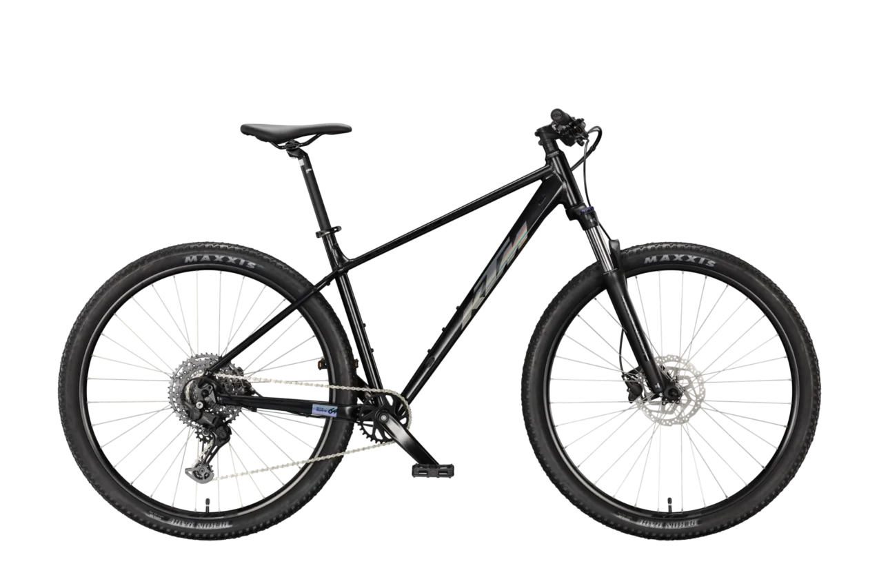 2270425108_CHICAGO_291_L_48__METALLIC-BLACK-MATT__CHROME_BLACK-GLOSSY_4800.webp CHICAGO 291 - Obrázek 1